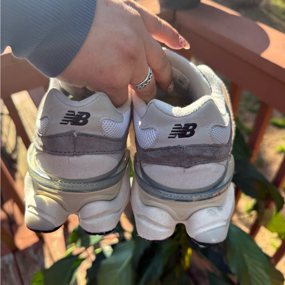New Balance 9060 - Picture 5 of 6